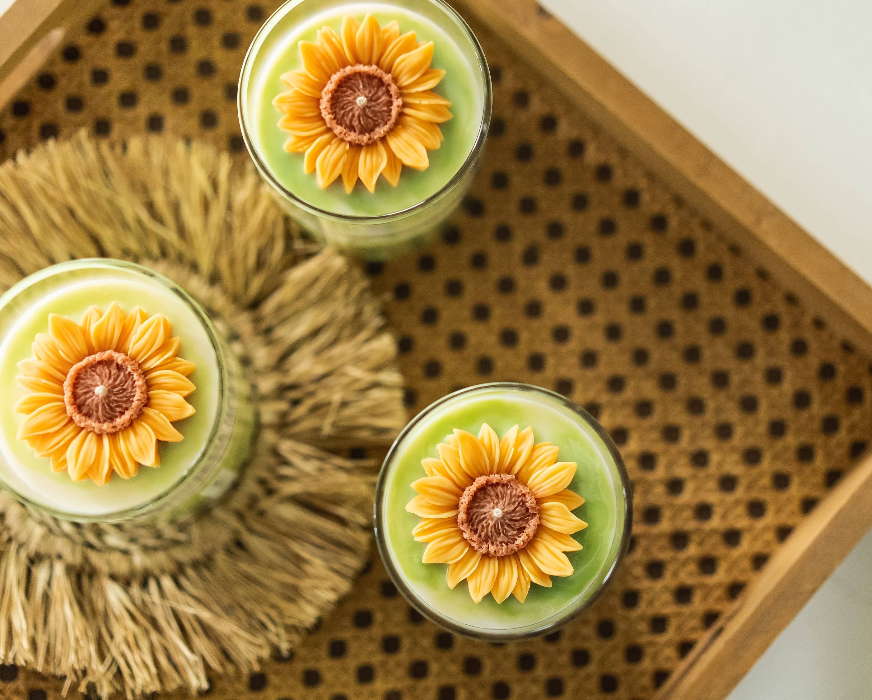 Sunflower Soy Blend Candle | 8.5 oz candle: Peach + Cream