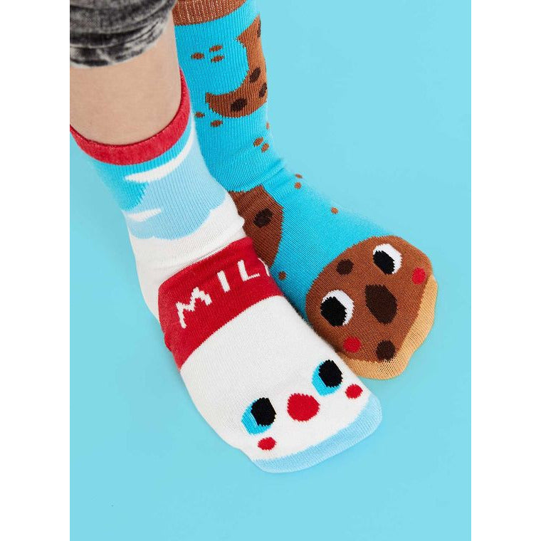 pals Mismatched Socks