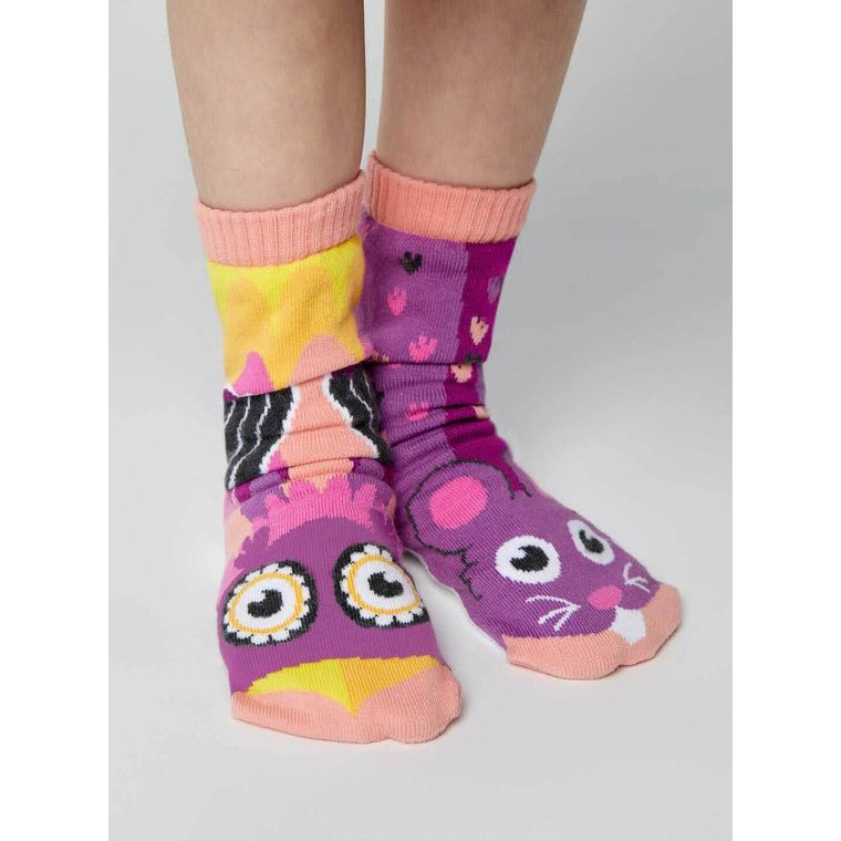 pals Mismatched Socks