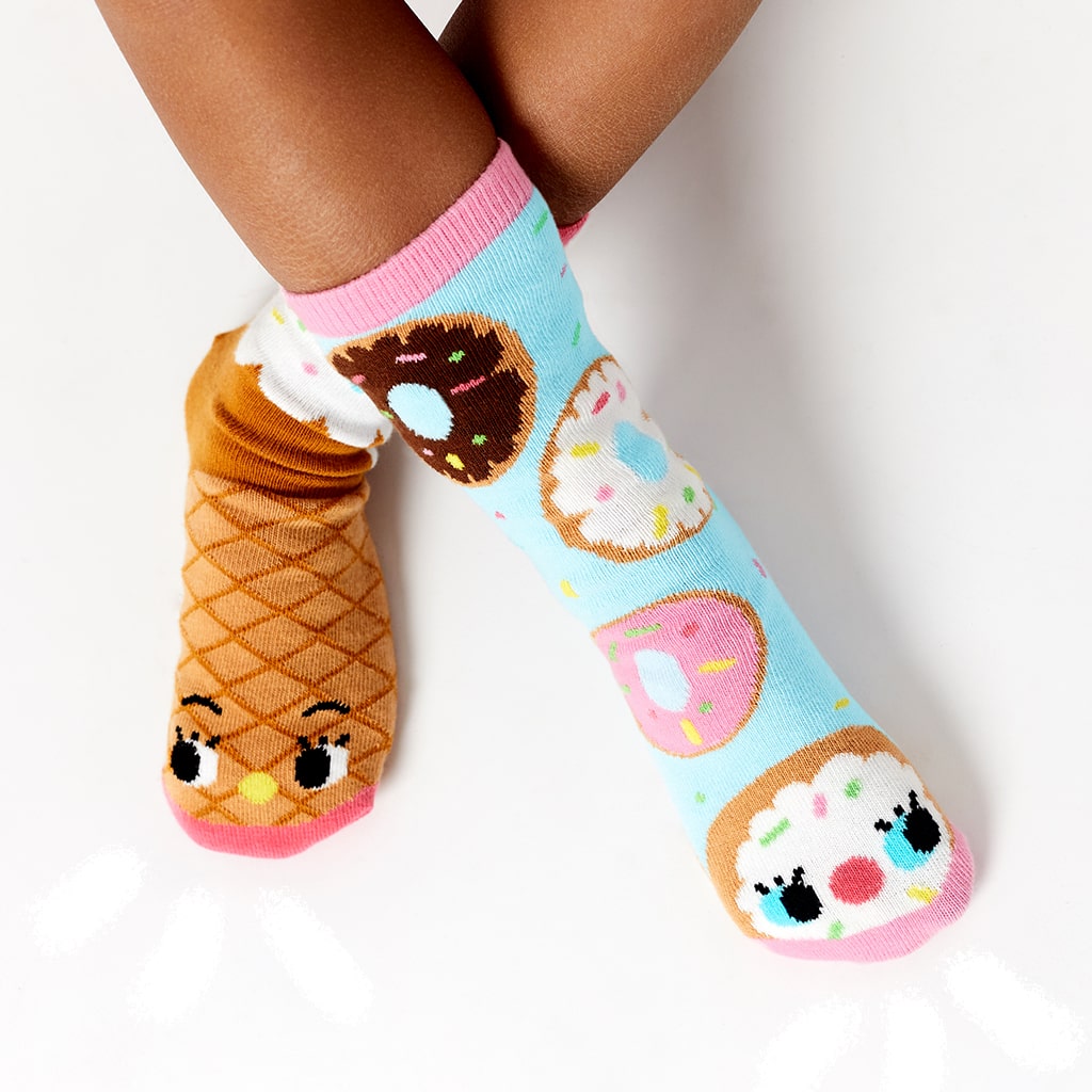 pals Mismatched Socks
