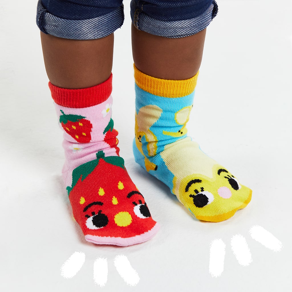 pals Mismatched Socks