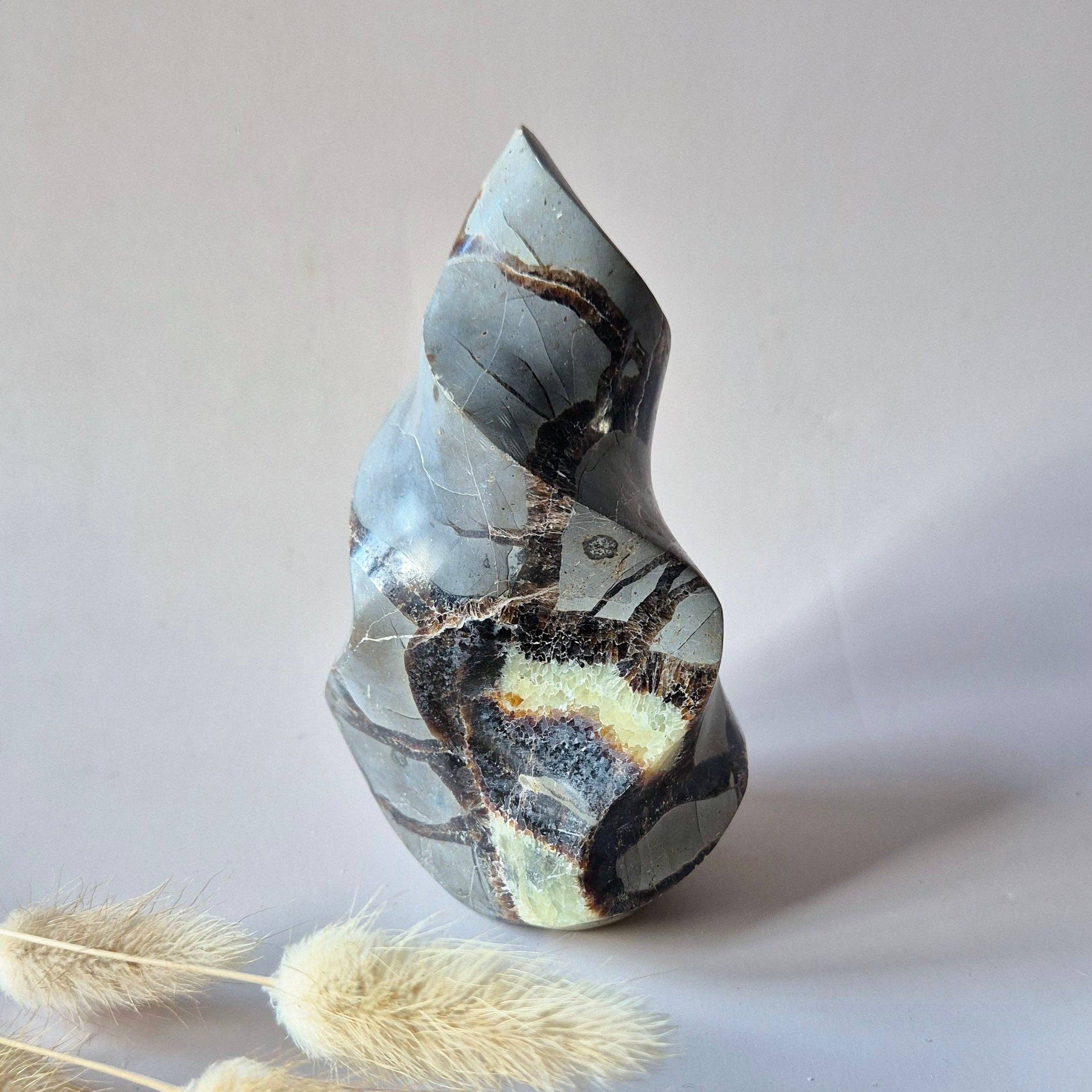 XL Gemstone Septarian Flame – Grounding, Trust & Inner Strength (560g)