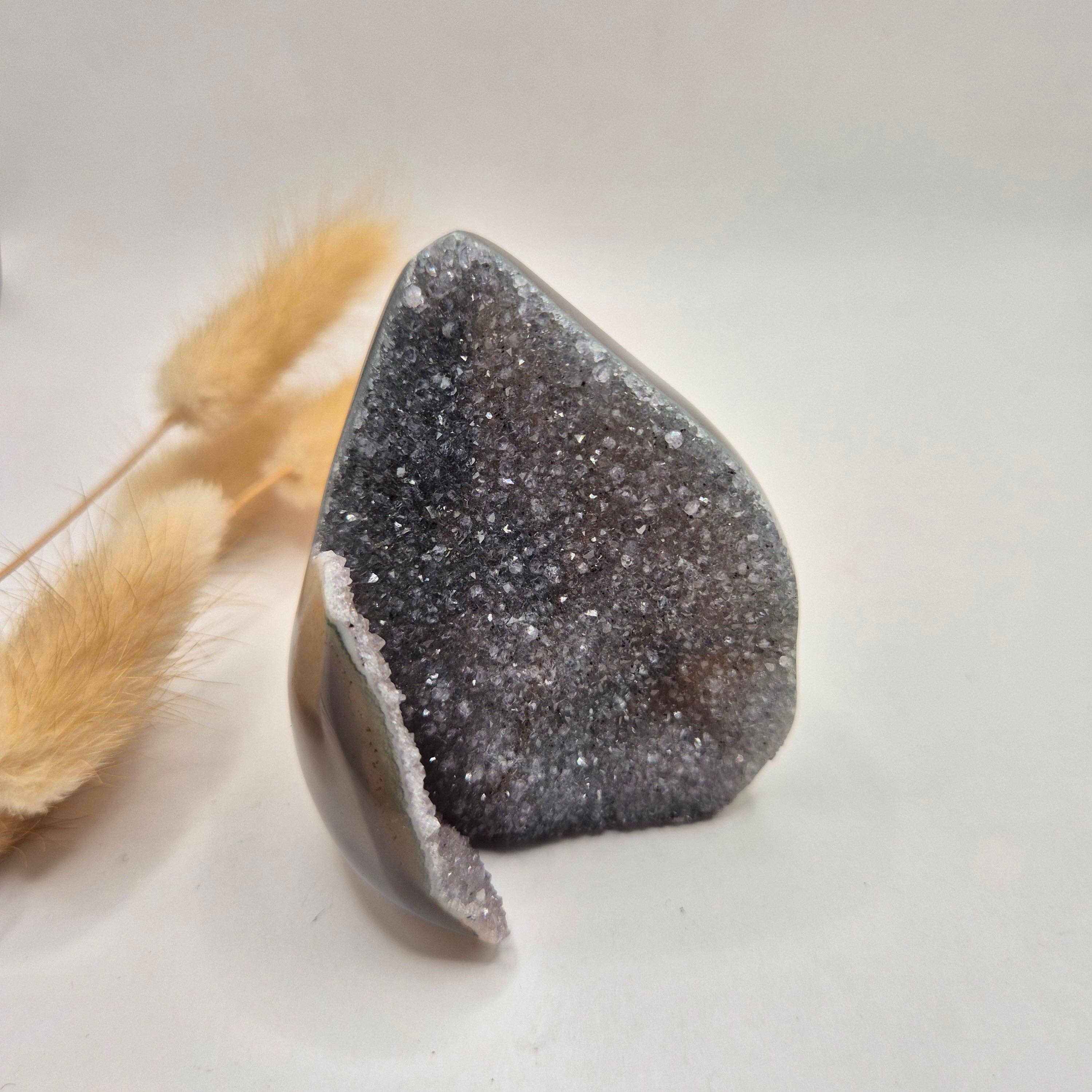 Druzy Gray Agate Freeform / Standing Gemstone Crystal - #9 109g