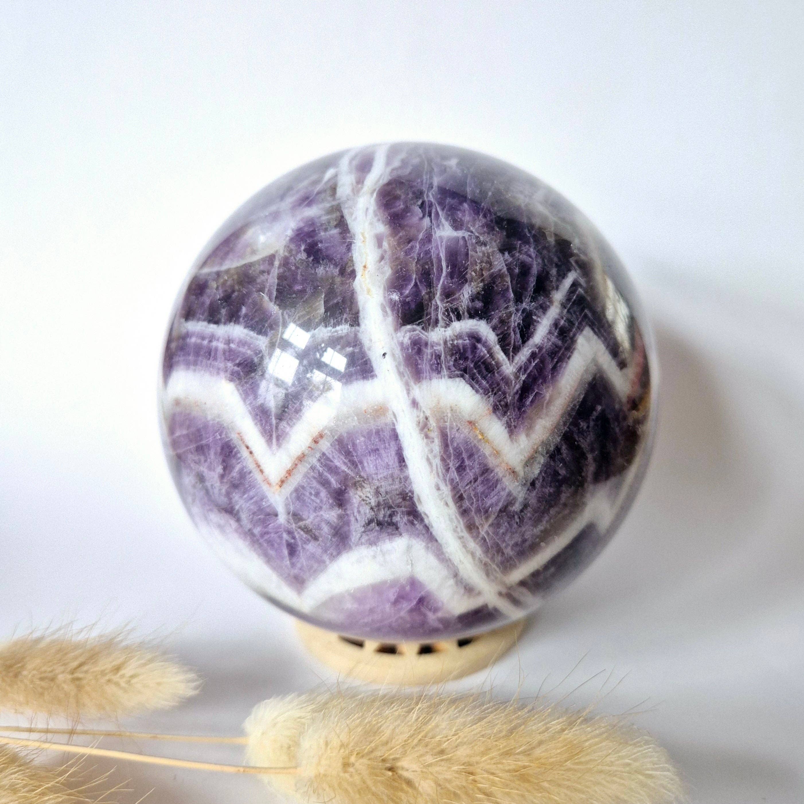 XL Dream Amethyst Gemstone Sphere – 95 mm (1132g) | Spiritual Gemstone for Peace and Balance Statement Piece