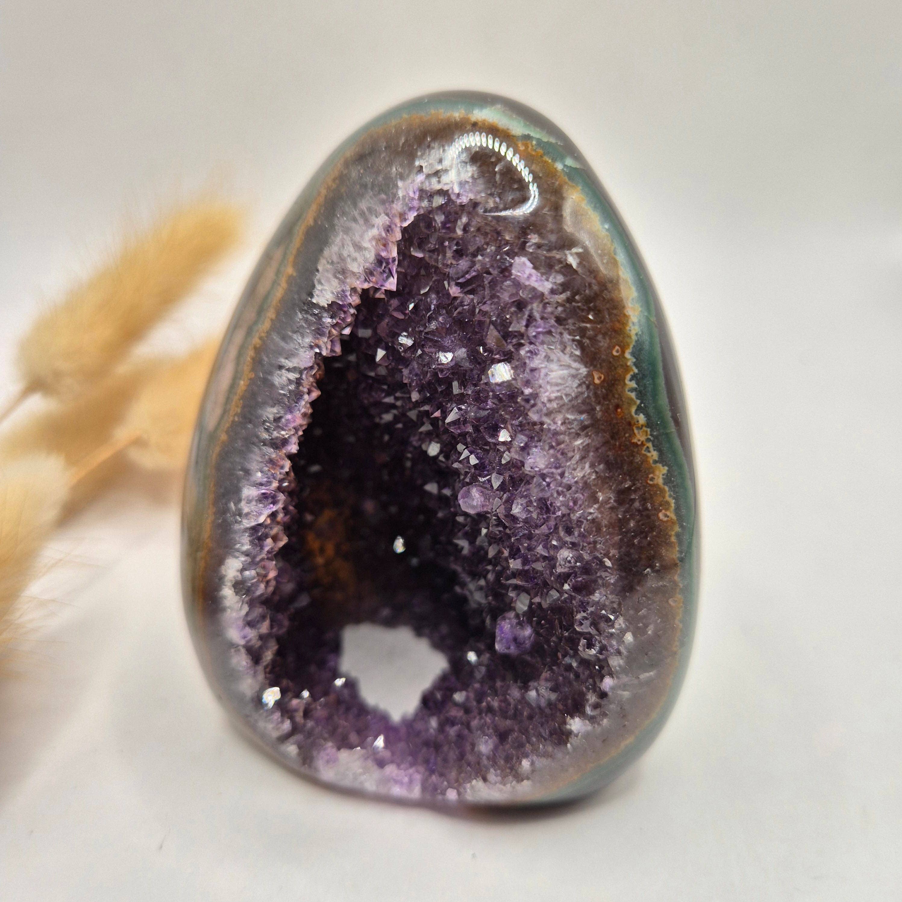 Druzy Gray Agate Freeform / Standing Gemstone Crystal - #7 233g