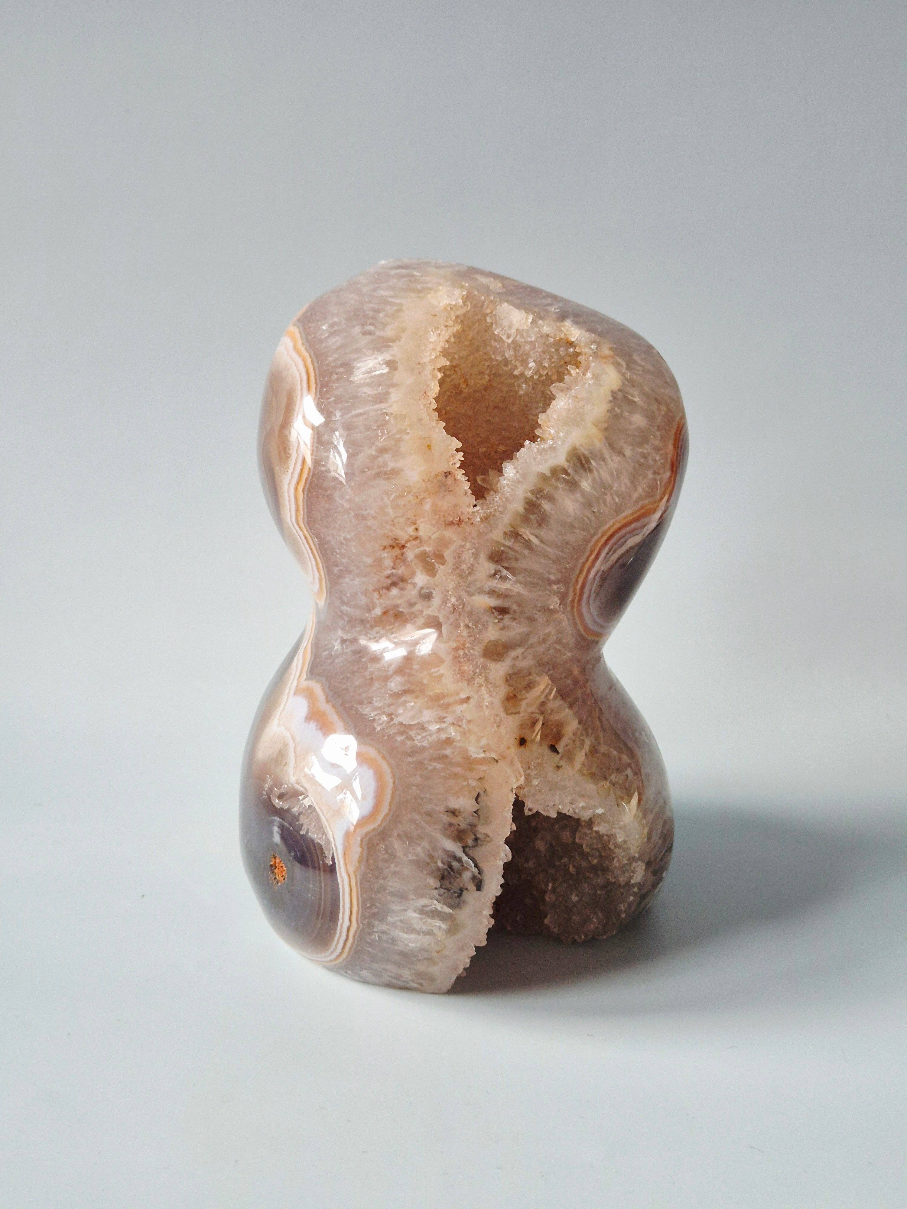 Druzy Agate Freeform with Quartz – 1733 grams | From Uruguay - Luxury Banding & Natural Geode