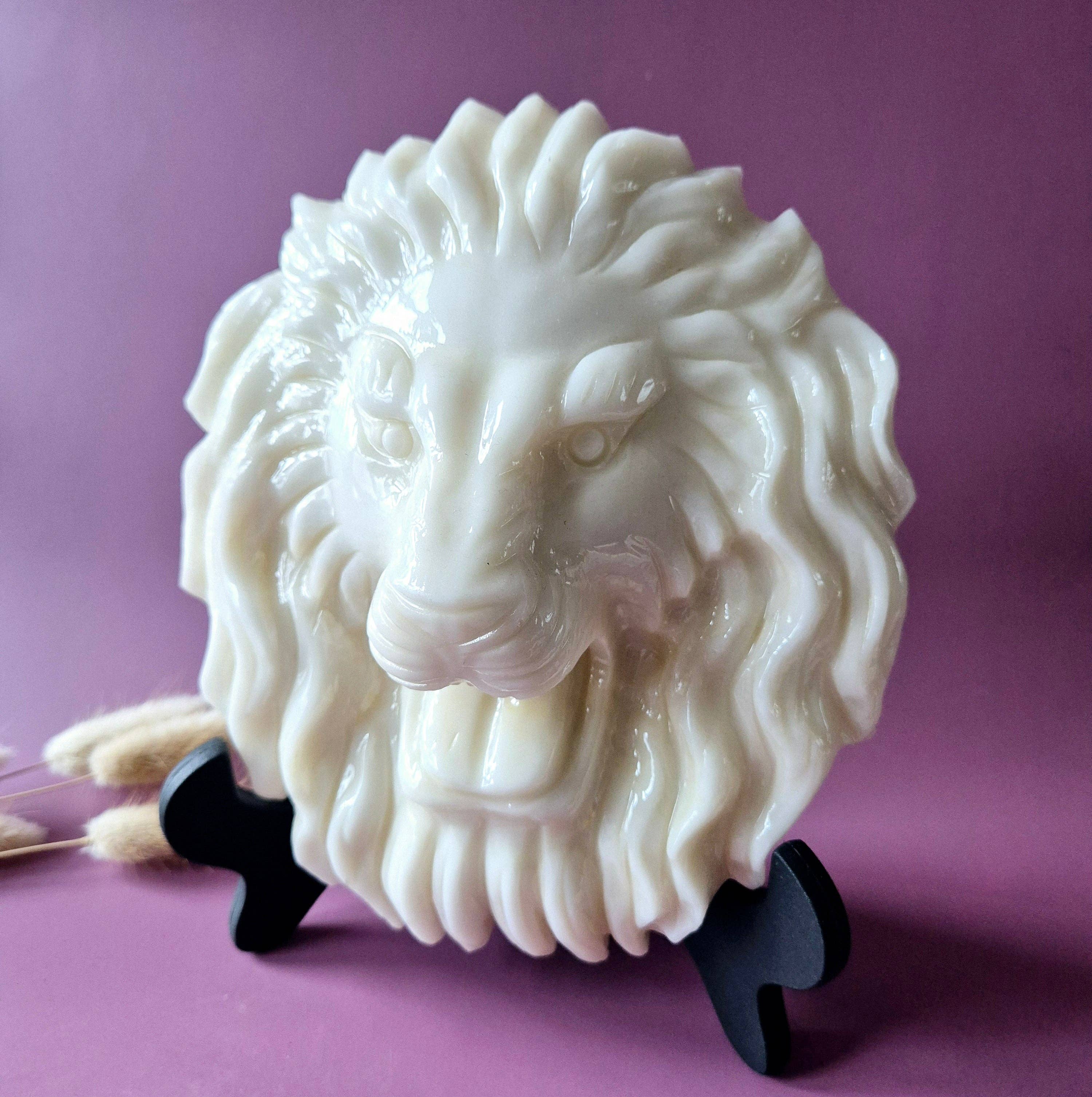 XL Gemstone White Jade Lion 1.5 kg – Symbol of Strength & Protection
