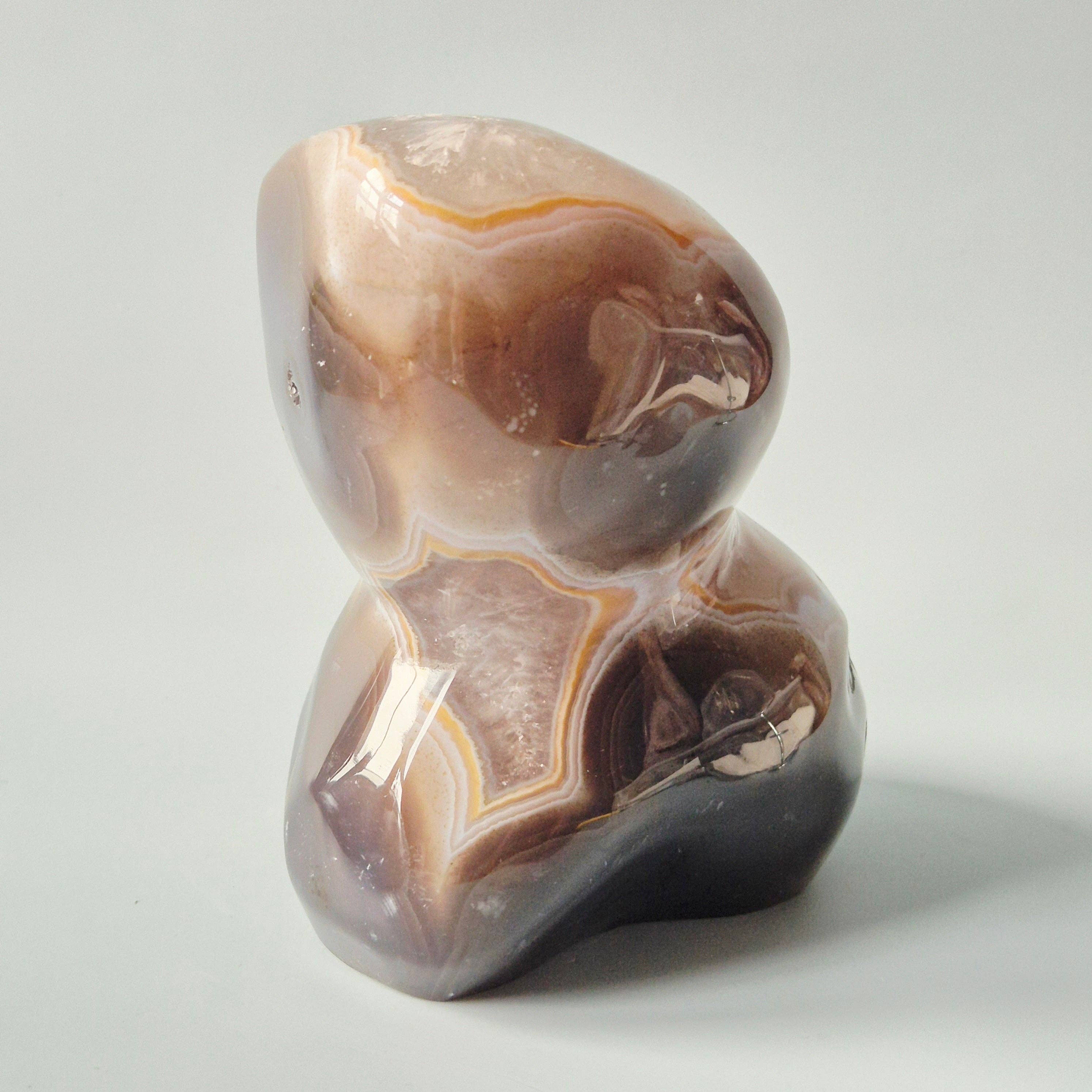 Druzy Agate Freeform with Quartz – 1733 grams | From Uruguay - Luxury Banding & Natural Geode