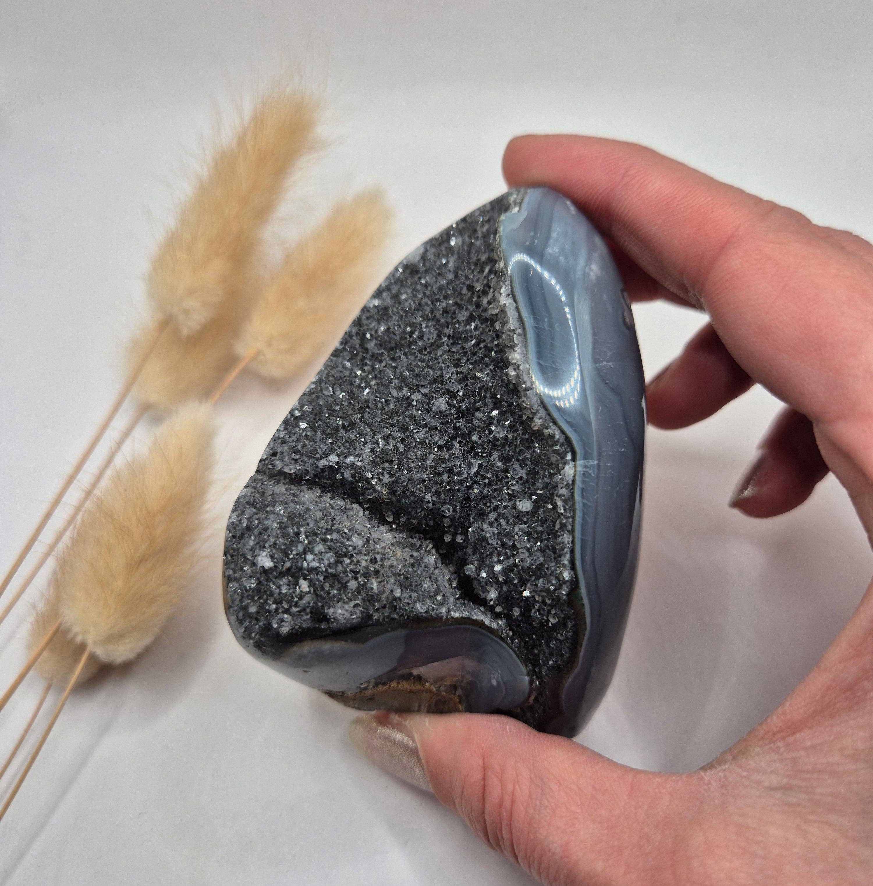Druzy Gray Agate Freeform / Standing Gemstone Crystal - #6 231g
