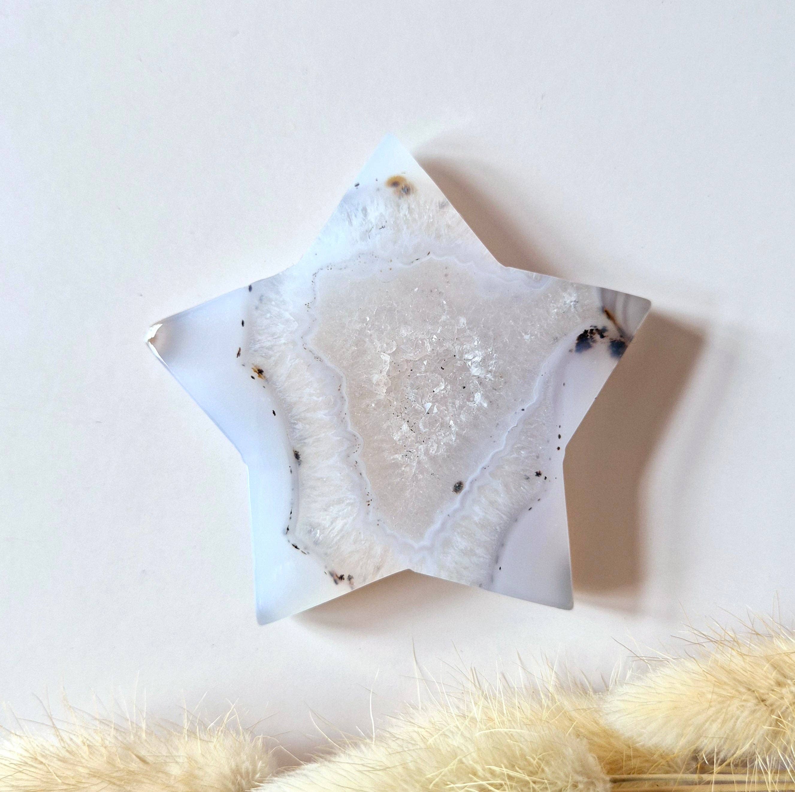 Gemstone Druzy Gray Agate Star 6-7cm | Crystal Star Carving full of Light & Calm: Gray Agate Star 1.