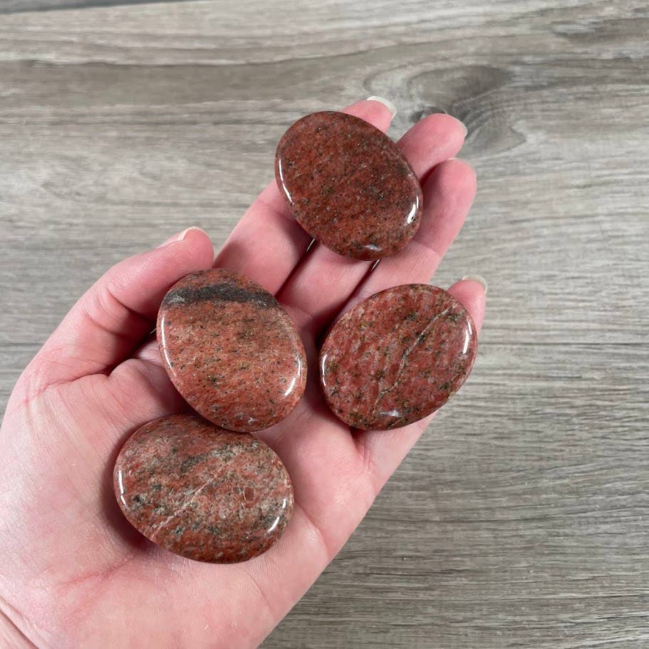 Gemstone Palm Stones 45mm – Tiger Eye