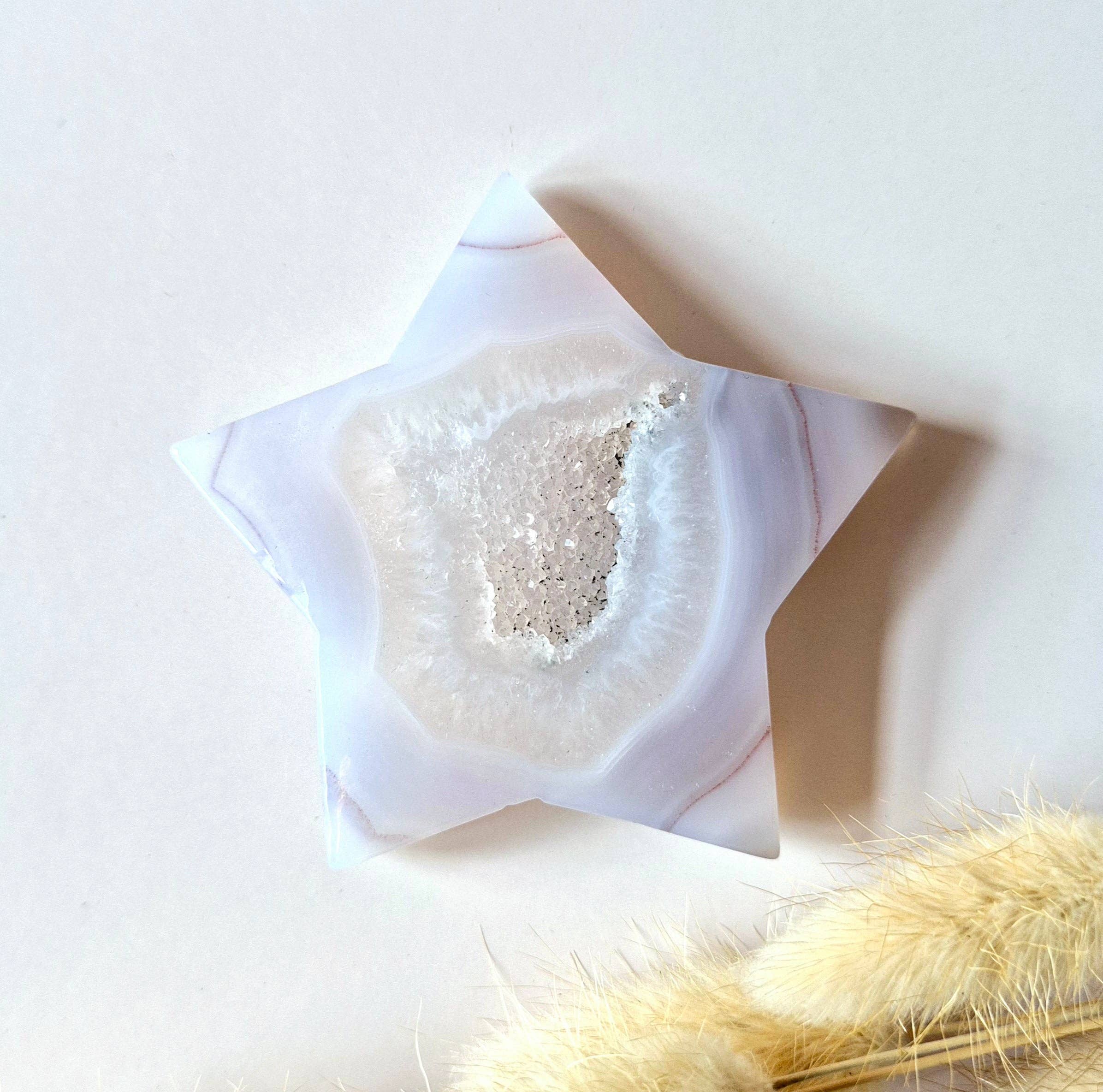 Gemstone Druzy Gray Agate Star 6-7cm | Crystal Star Carving full of Light & Calm: Gray Agate Star 1.