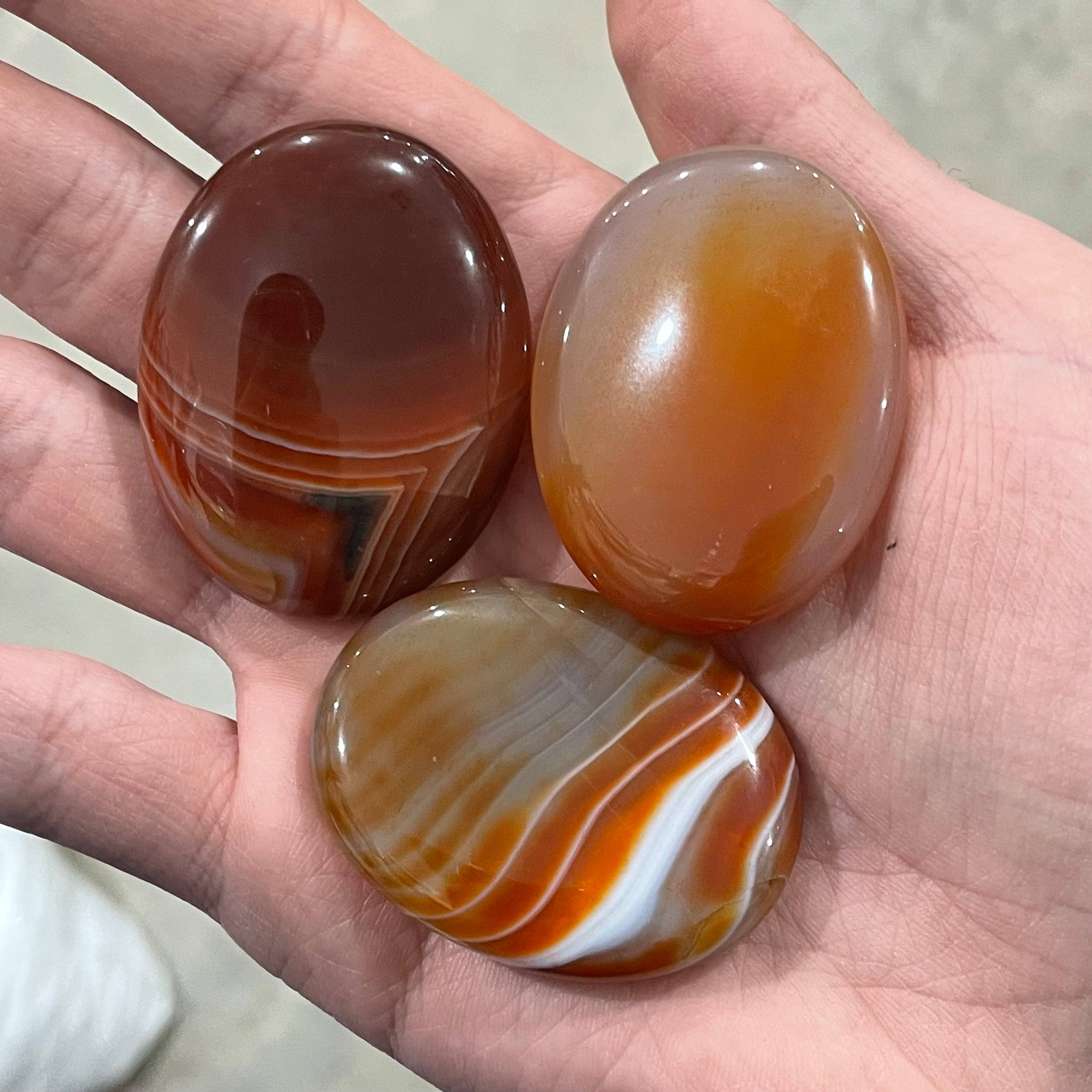 Gemstone Palm Stones 45mm – Tiger Eye