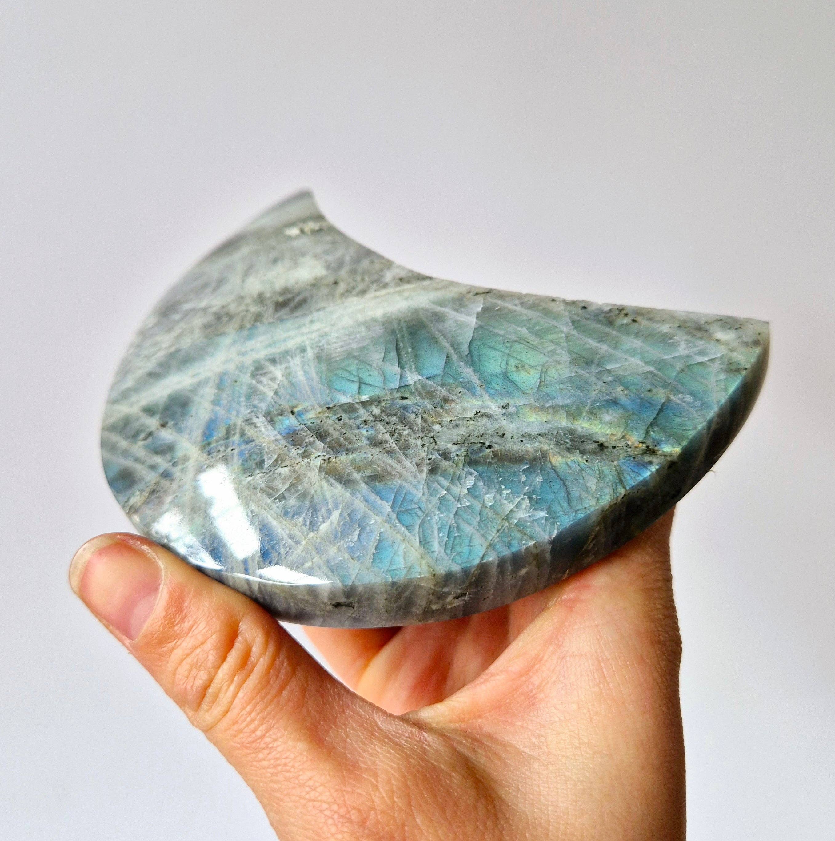 XL Labradorite Moon including stand (300-400 g) – Magic & Protection