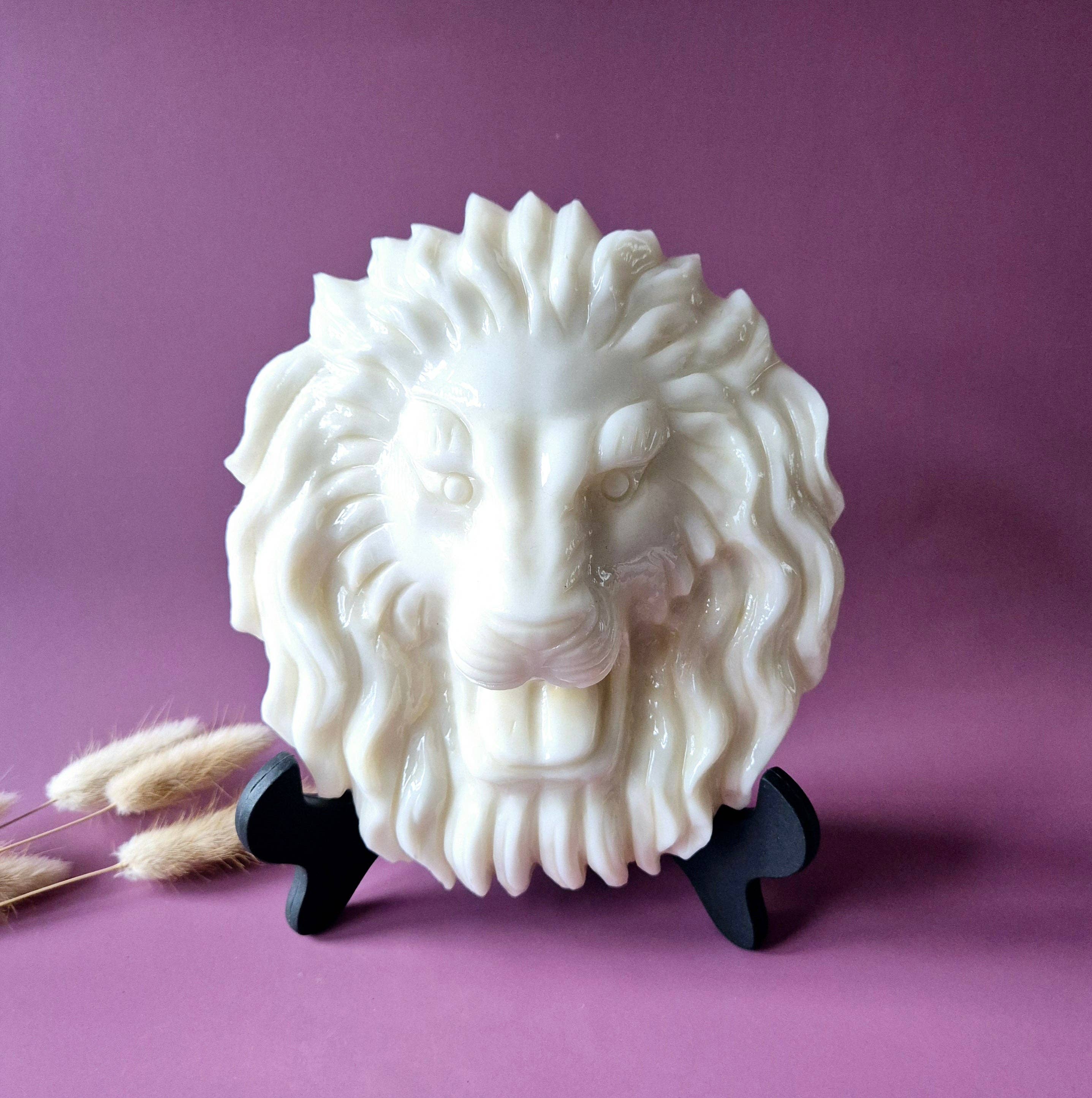 XL Gemstone White Jade Lion 1.5 kg – Symbol of Strength & Protection
