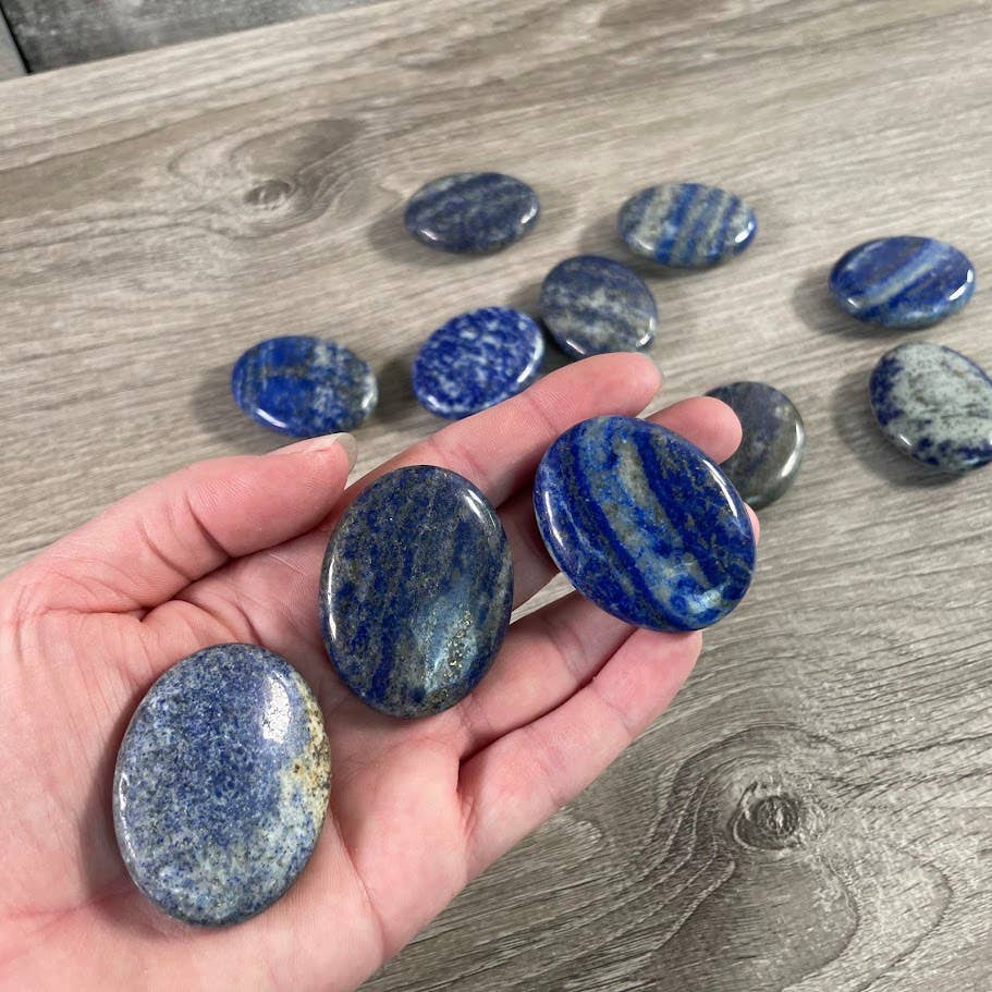 Gemstone Palm Stones 45mm – Tiger Eye