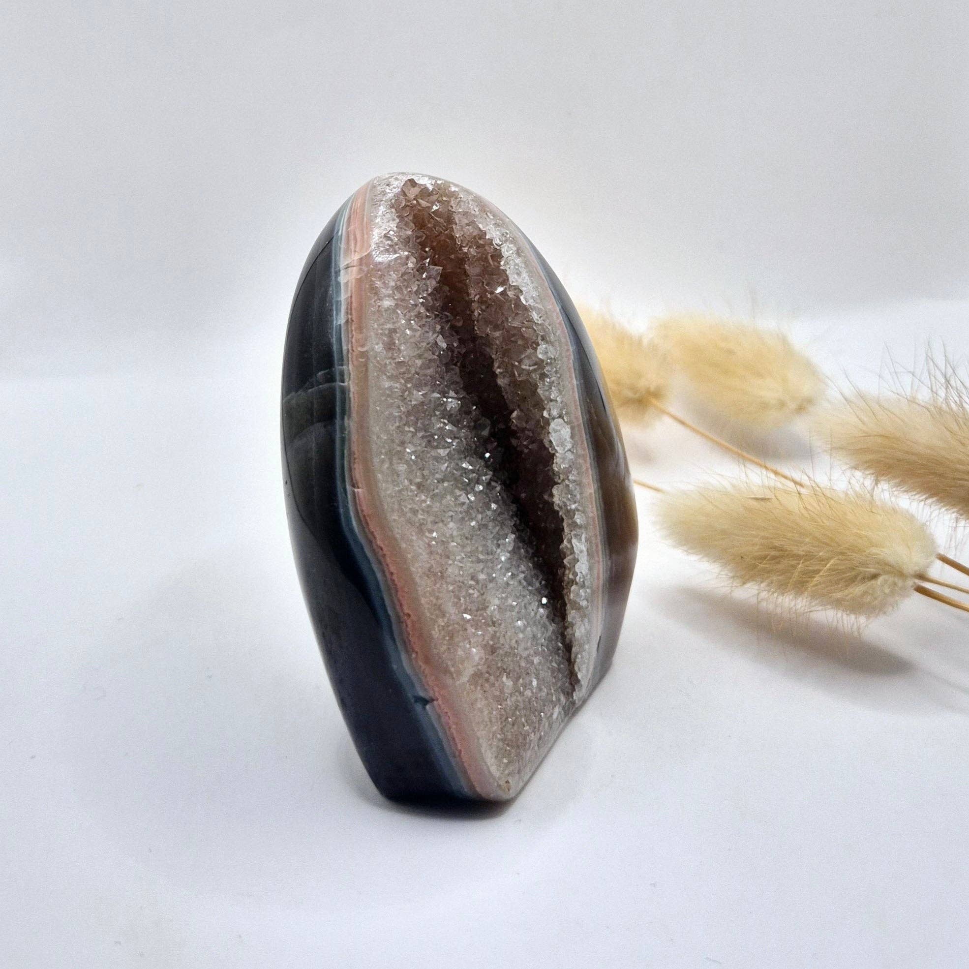 Druzy Gray Agate Freeform / Standing Gemstone Crystal - #38 200g