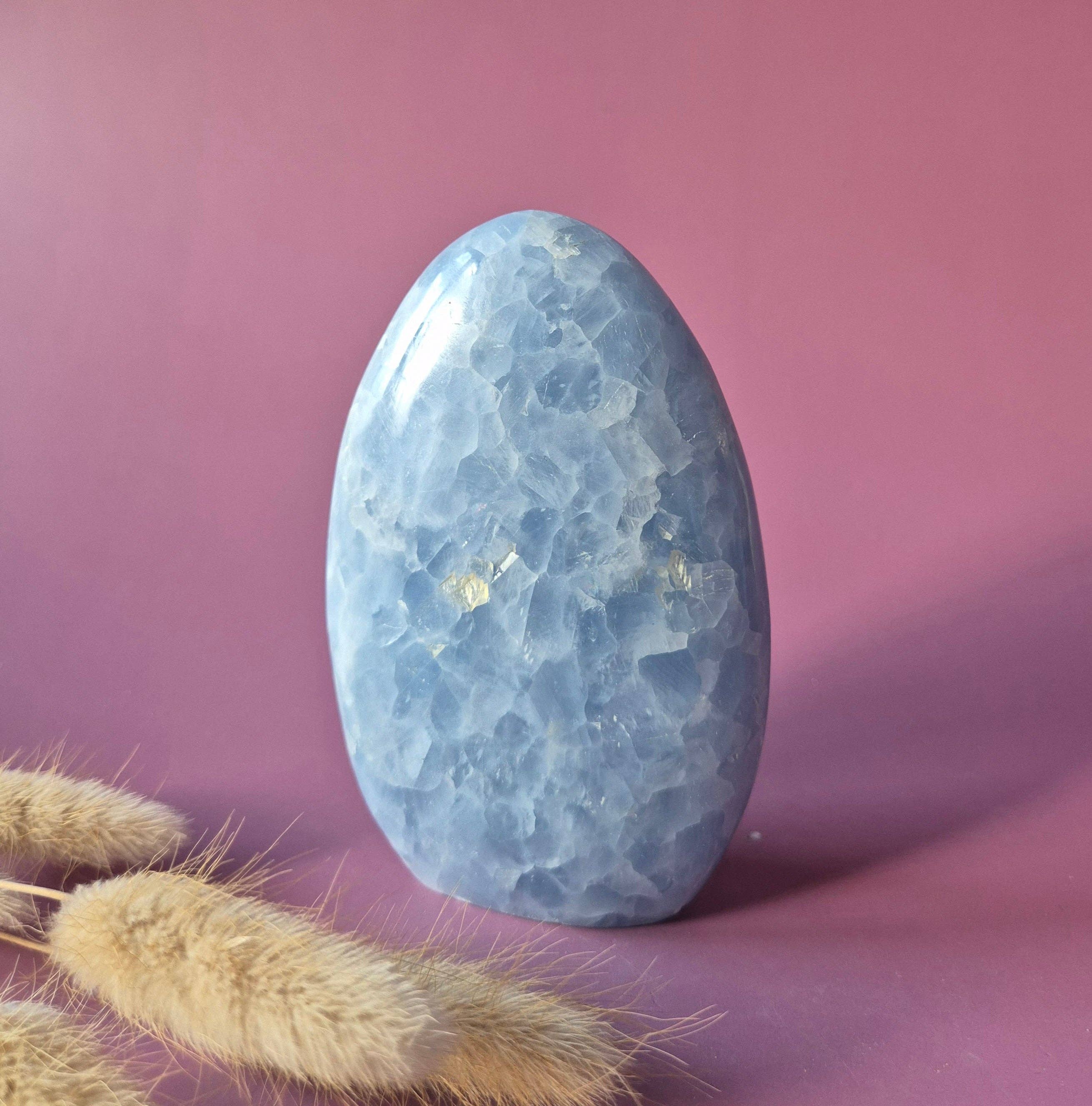 Celestine Gemstone Freeform – Soft Blue Rest Stone: 7. 419g
