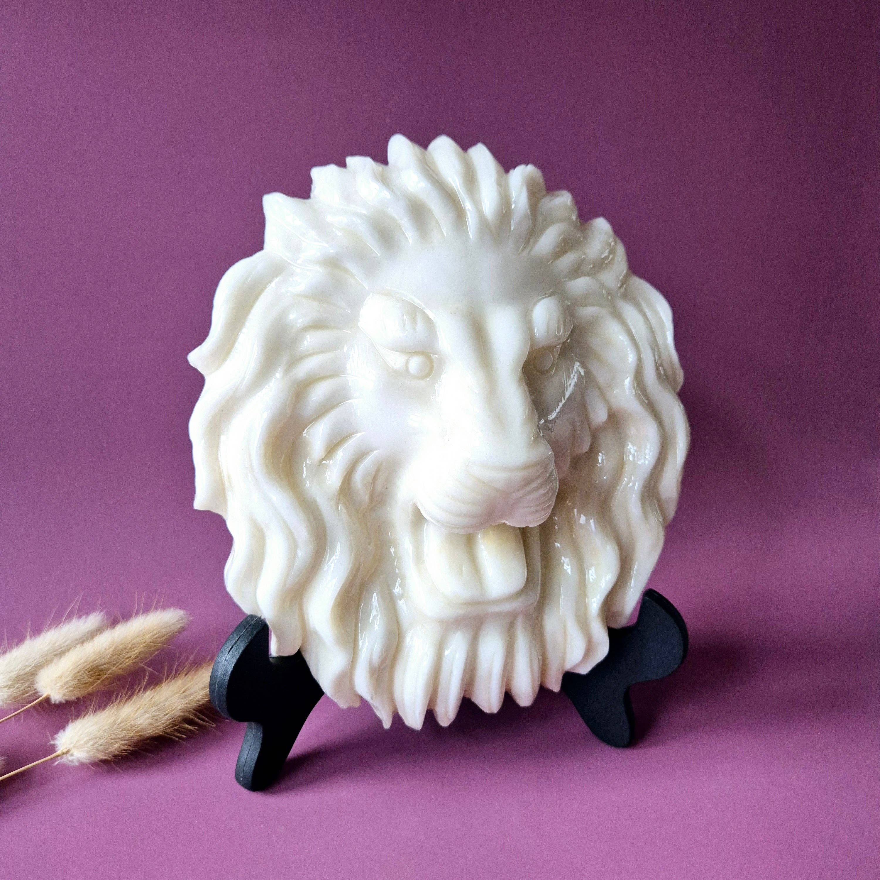 XL Gemstone White Jade Lion 1.5 kg – Symbol of Strength & Protection