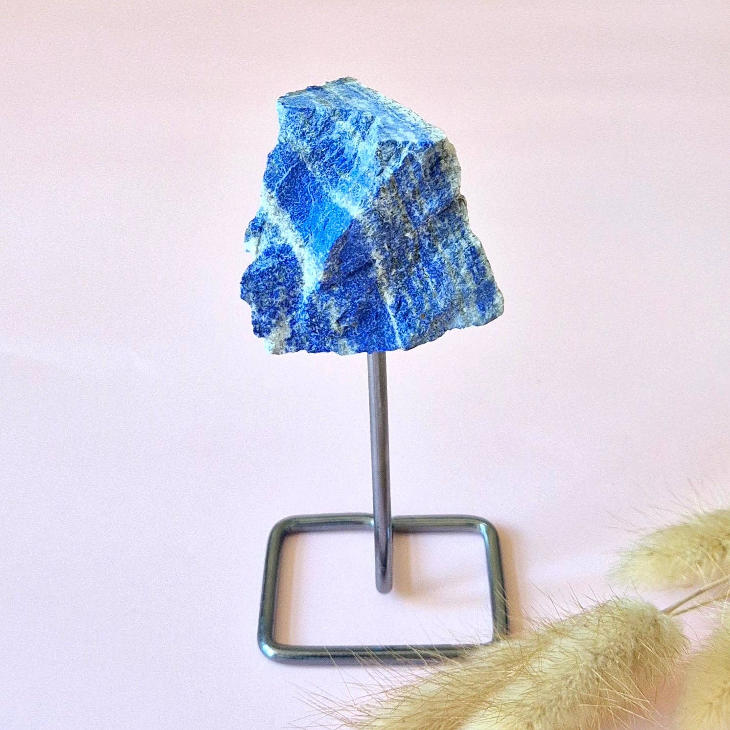 Raw gemstone on stand – approx. 12cm | Various types of stone: Fluorite