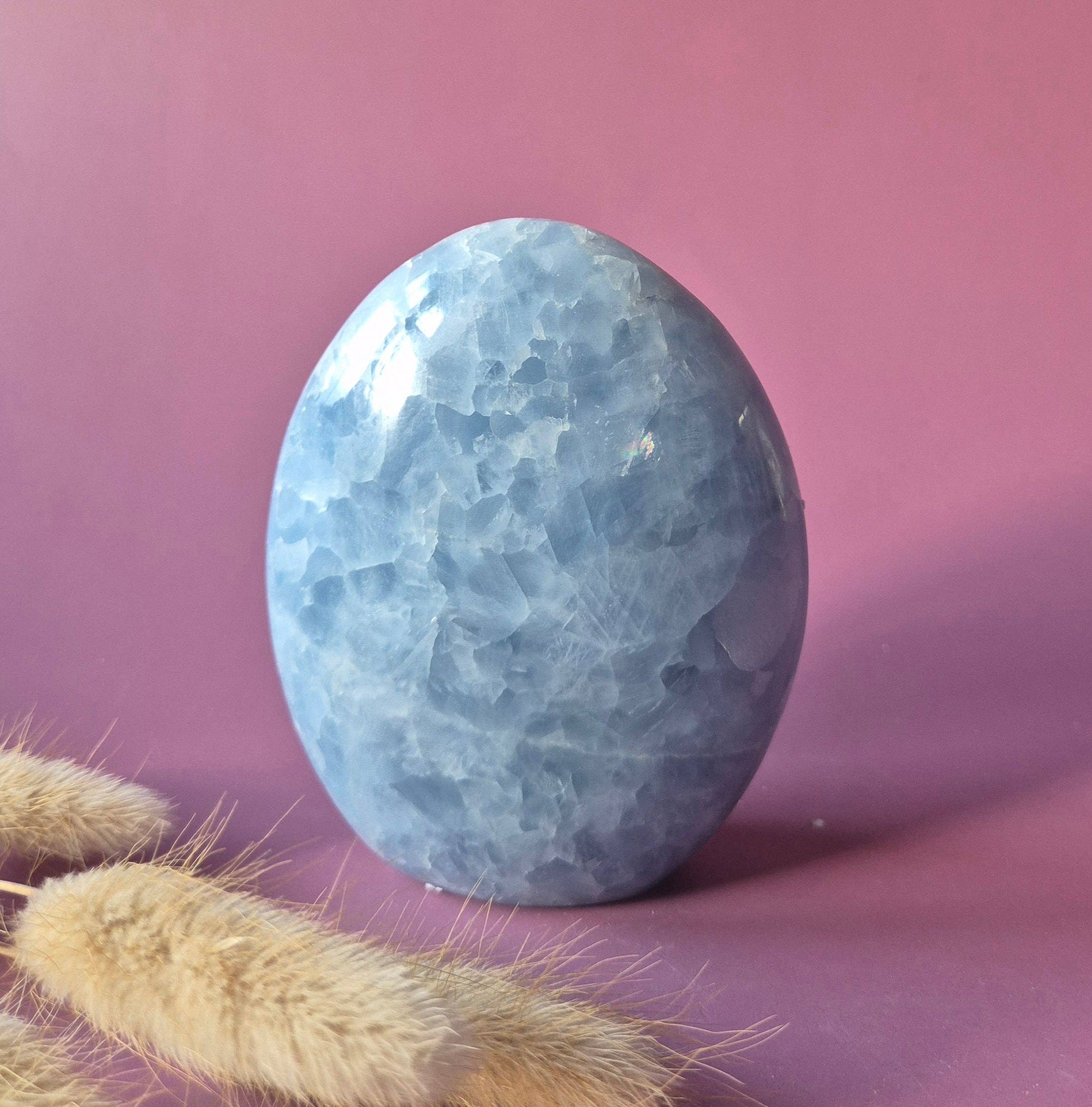 Celestine Gemstone Freeform – Soft Blue Rest Stone: 7. 419g