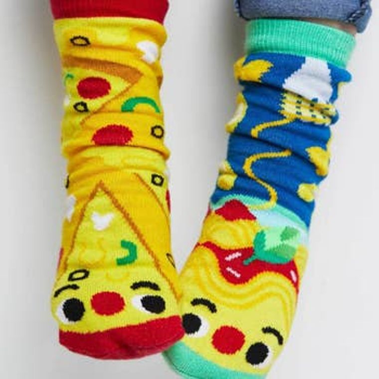 pals Mismatched Socks